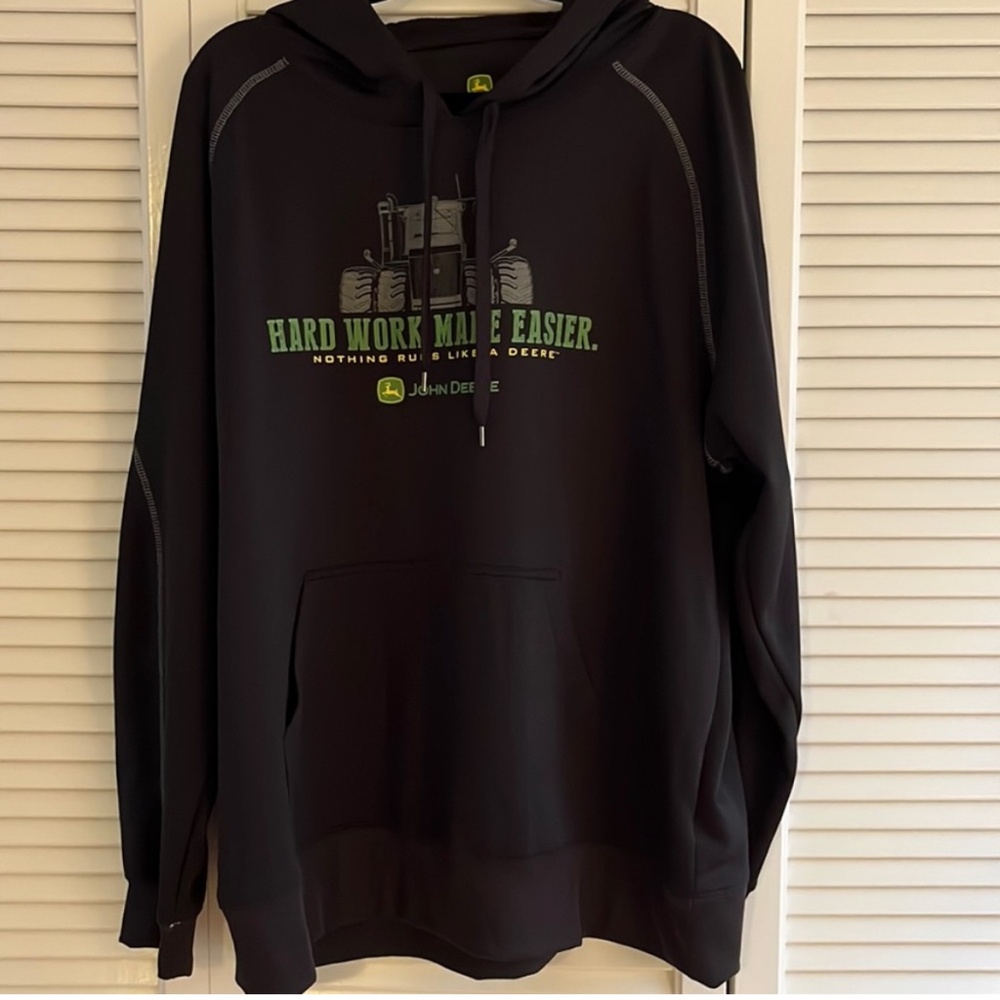 Authentic John Deere Performance Hoodie. Size XL